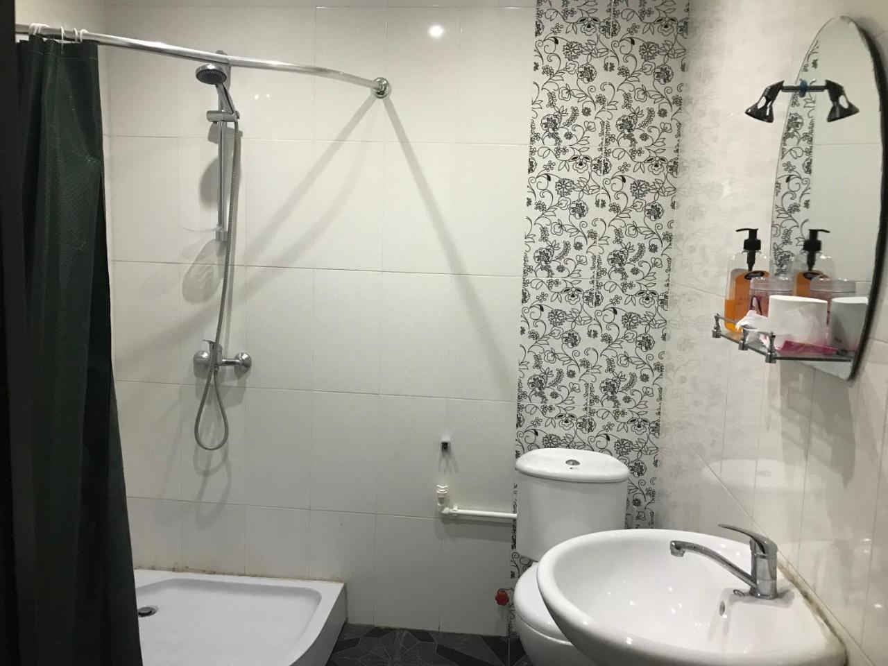 Hotel Monaco Tbilissi Extérieur photo