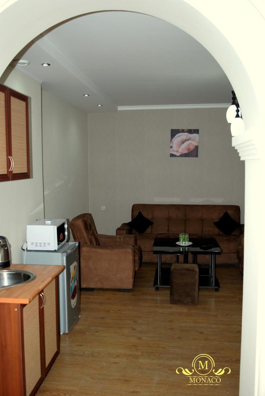 Hotel Monaco Tbilissi Extérieur photo